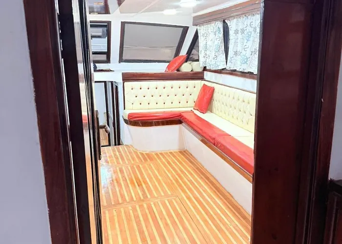 Farah Yacht * Ain Sukhna